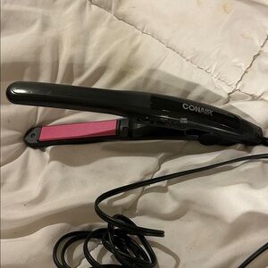 Conair Black and Pink Hair Straightener